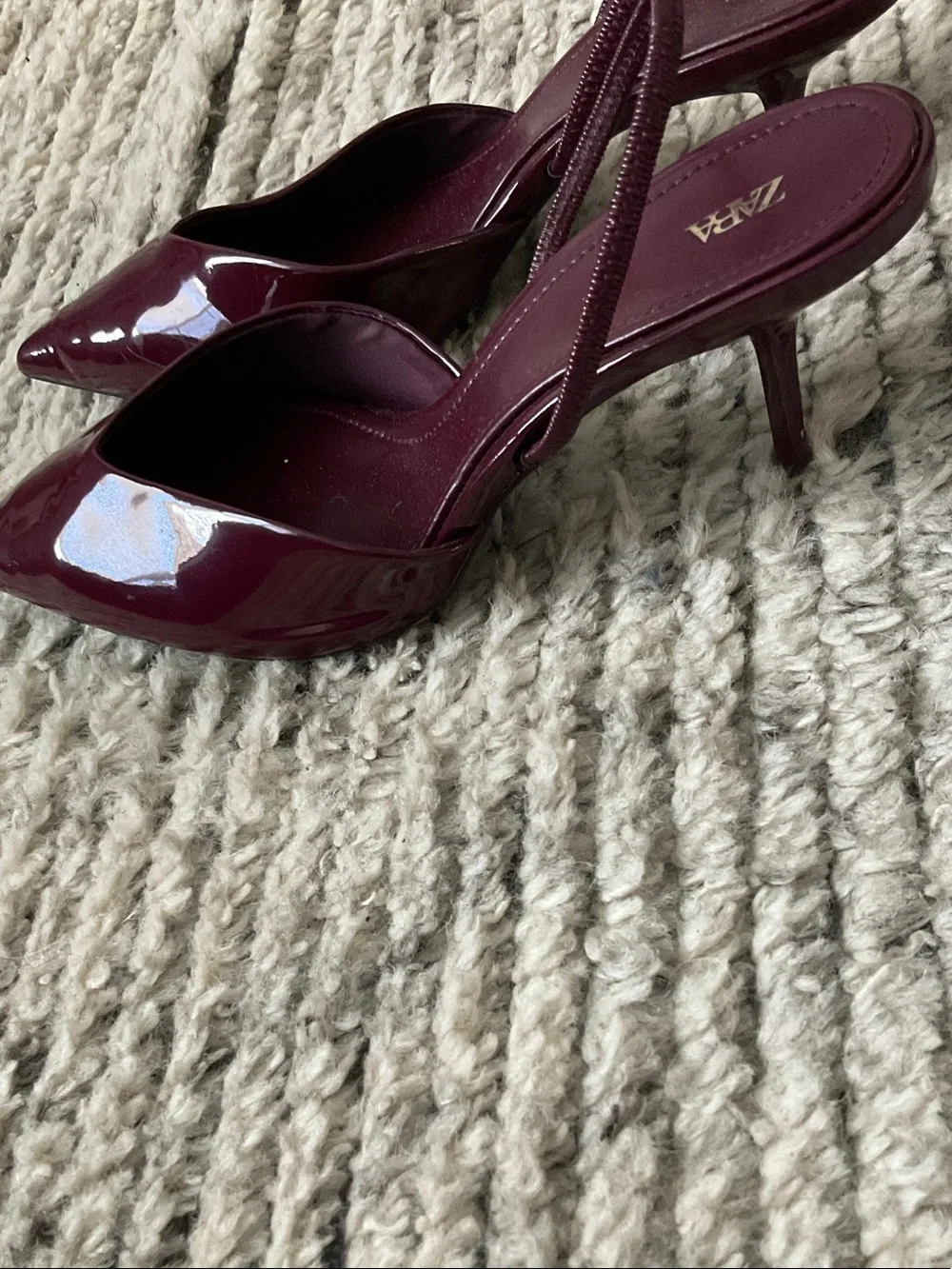 Zara Patent Pointed Slingback Pumps in Burgundy - Picture 3 of 3